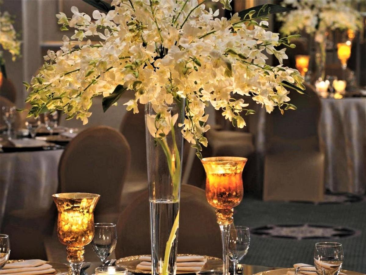 โรงแรมโมเวนพิค อัล โคบาร์ อัลโคห์บาร์ ภายนอก รูปภาพ A centerpiece at a wedding