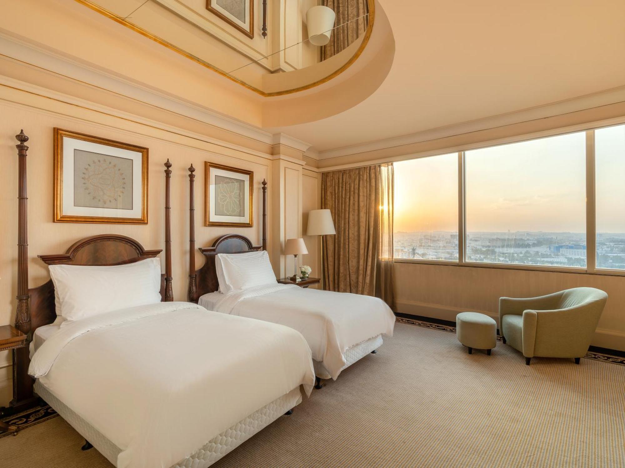 โรงแรมโมเวนพิค อัล โคบาร์ อัลโคห์บาร์ ภายนอก รูปภาพ Deluxe Room